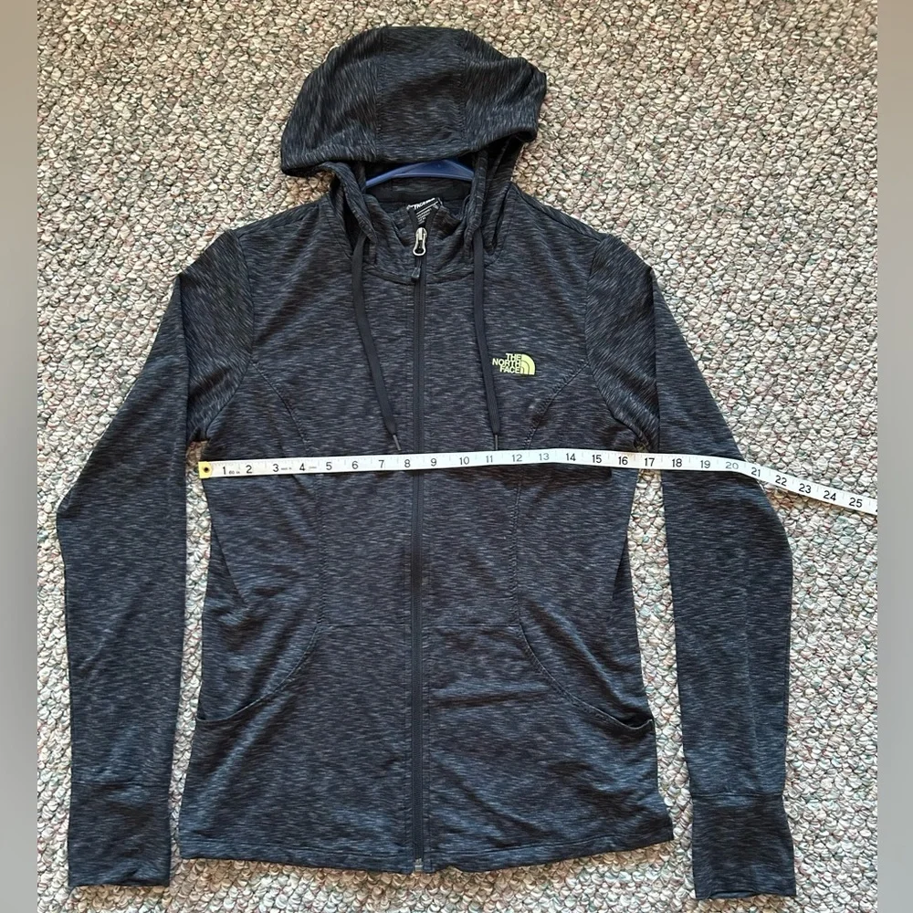 NORTH FACE zip up lightweight hoodie - Picture 11 of 12
